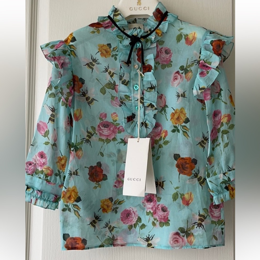 🎊Closet closing. Authentic Gucci shirt. 🎊 Price drop, no offer